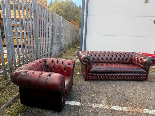 Red leather chesterfield - red,